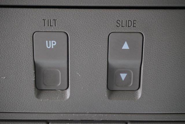 2014 Toyota Sequoia RWD 5.7L Limited - 22976121 - 21