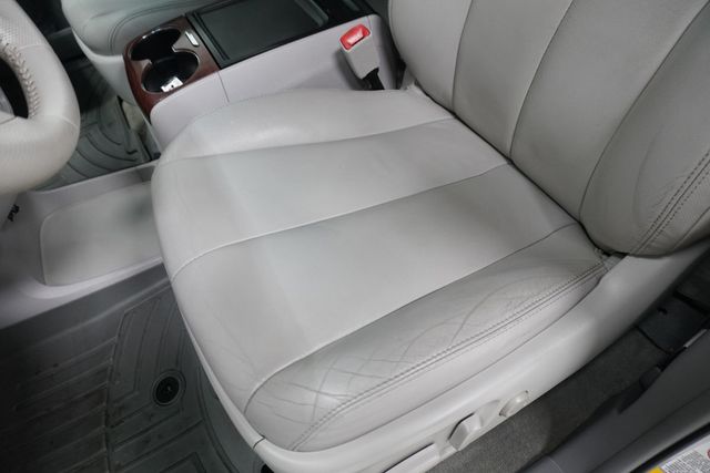 2014 Toyota Sienna  - 23006066 - 10