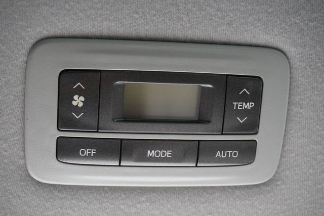 2014 Toyota Sienna  - 23006066 - 13