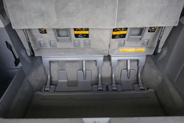 2014 Toyota Sienna  - 23006066 - 27