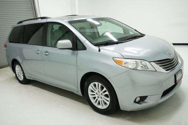 2014 Toyota Sienna  - 23006066 - 2