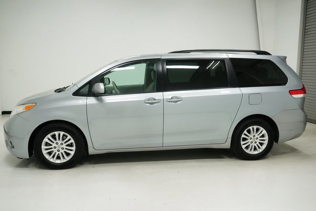 2014 Toyota Sienna  - 23006066 - 6