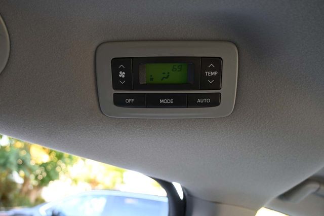 2014 Toyota Sienna 5dr 7-Passenger Van V6 LE FWD Mobility - 22940400 - 28