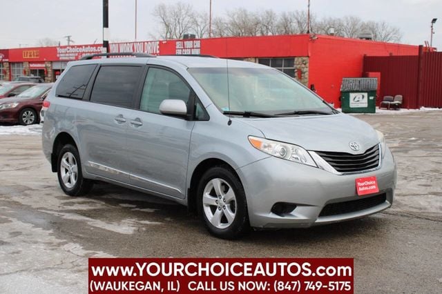 2014 Toyota Sienna 5dr 7-Passenger Van V6 LE FWD Mobility - 22738948 - 3