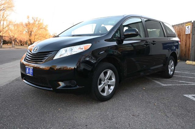 2014 Toyota Sienna 5dr 7-Passenger Van V6 L FWD - 22951131 - 9
