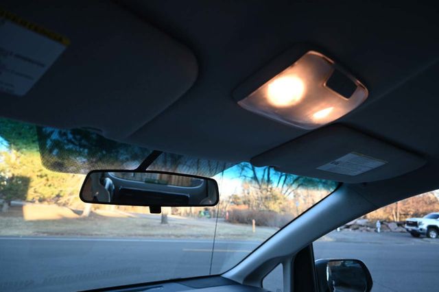 2014 Toyota Sienna 5dr 7-Passenger Van V6 L FWD - 22951131 - 27