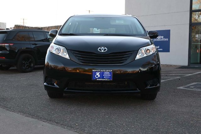 2014 Toyota Sienna 5dr 7-Passenger Van V6 L FWD - 22951131 - 3