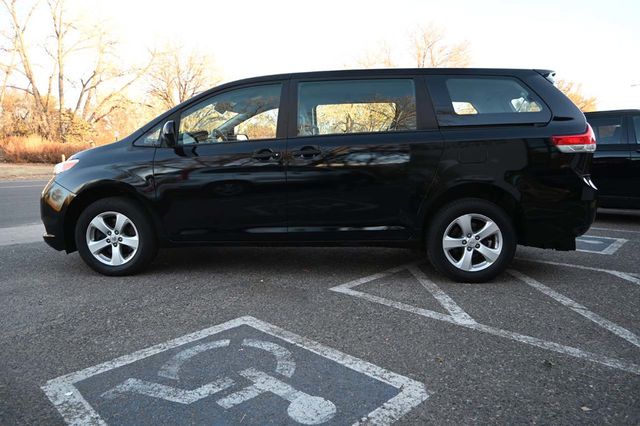 2014 Toyota Sienna 5dr 7-Passenger Van V6 L FWD - 22951131 - 8