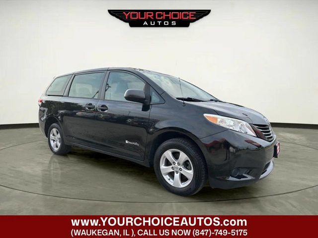 2014 Toyota Sienna 5dr 7-Passenger Van V6 L FWD - 23038738 - 7