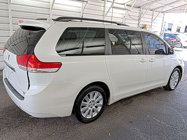 2014 Toyota Sienna 5dr 7-Passenger Van V6 Ltd AWD - 23087414 - 1