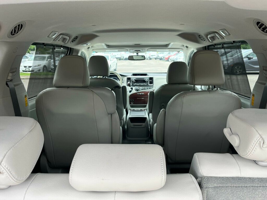 2014 Toyota Sienna 5dr 7-Passenger Van V6 XLE AAS FWD - 22877689 - 15