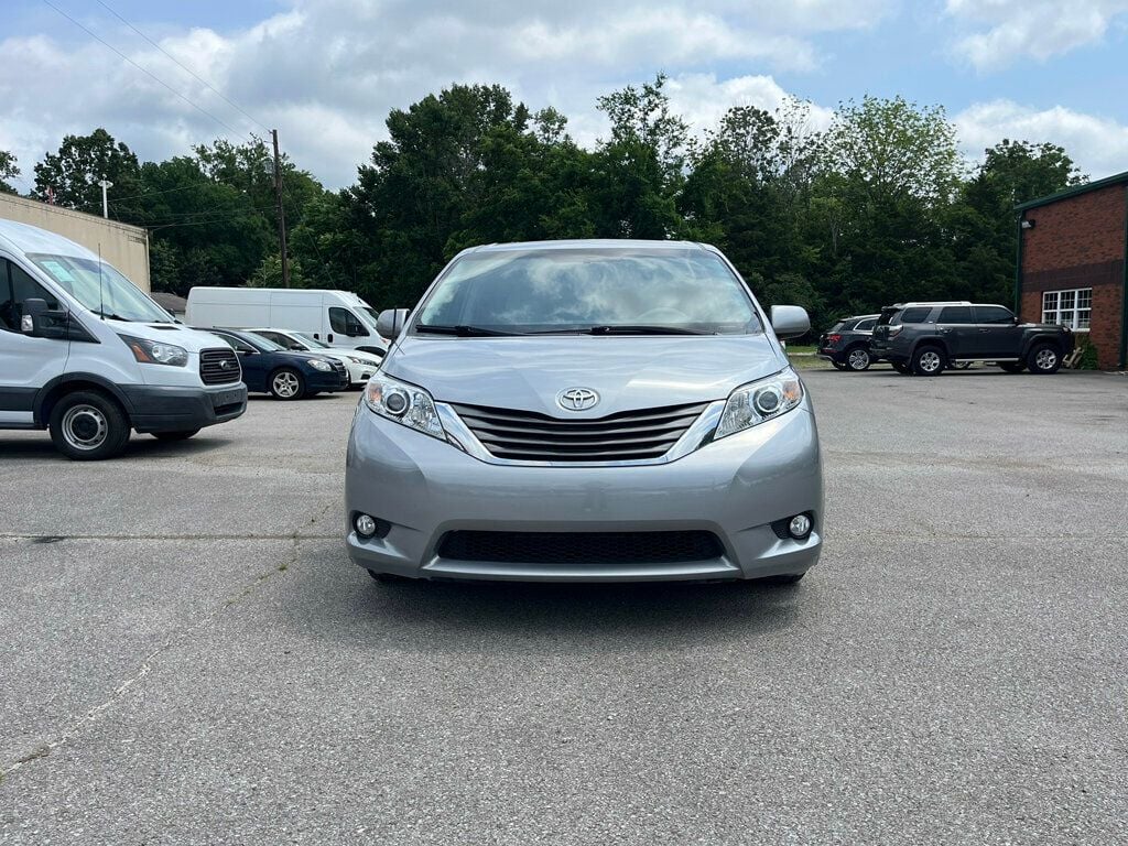 2014 Toyota Sienna 5dr 7-Passenger Van V6 XLE AAS FWD - 22877689 - 1