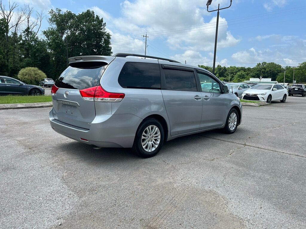 2014 Toyota Sienna 5dr 7-Passenger Van V6 XLE AAS FWD - 22877689 - 4