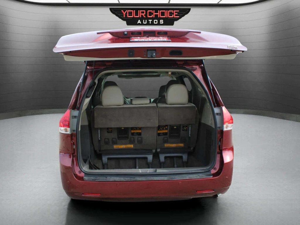 2014 Toyota Sienna 5dr 7-Passenger Van V6 XLE AWD - 22928590 - 18