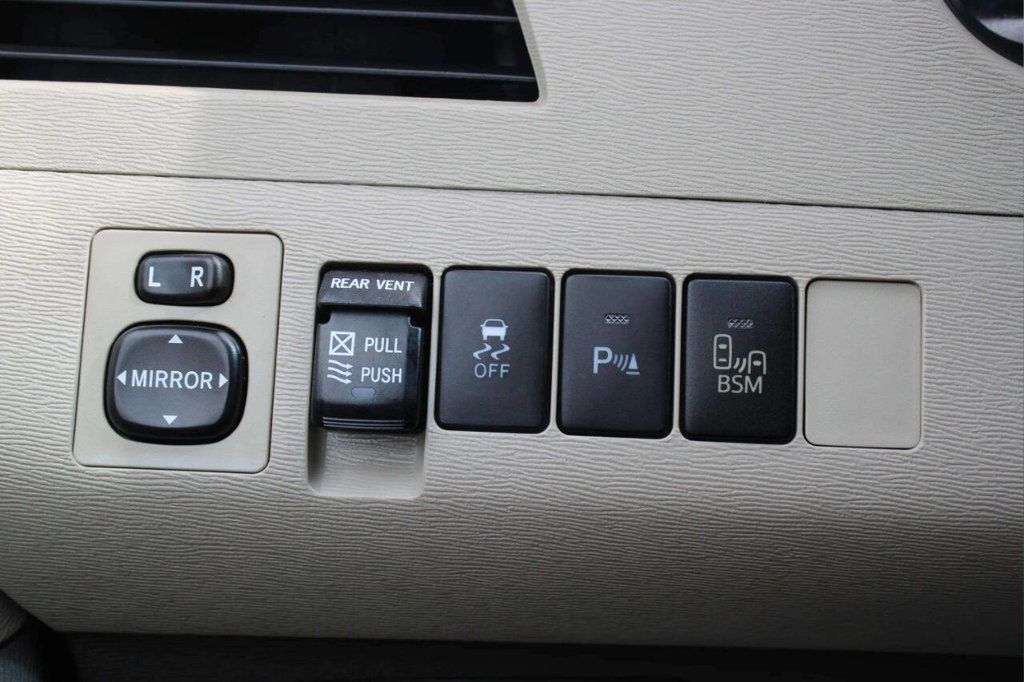 2014 Toyota Sienna 5dr 7-Passenger Van V6 XLE AWD - 22928590 - 27