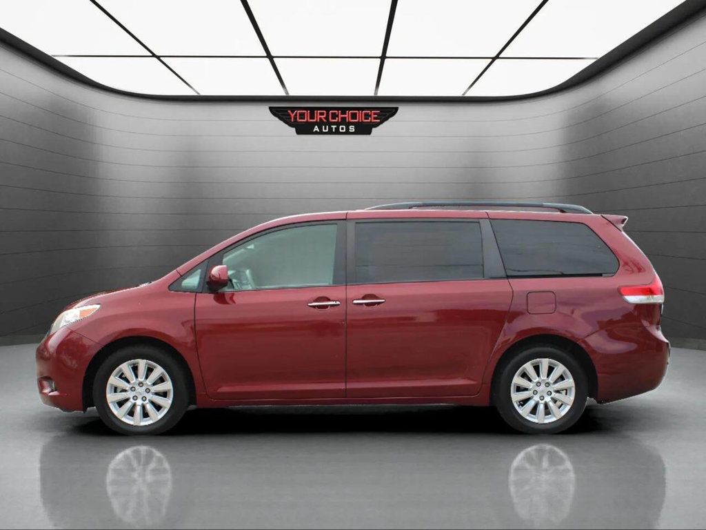 2014 Toyota Sienna 5dr 7-Passenger Van V6 XLE AWD - 22928590 - 7