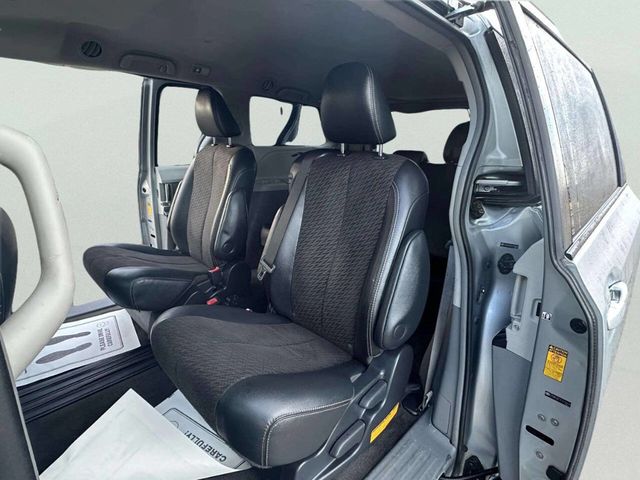 2014 Toyota Sienna 5dr 8-Passenger Van V6 SE FWD - 22952515 - 13