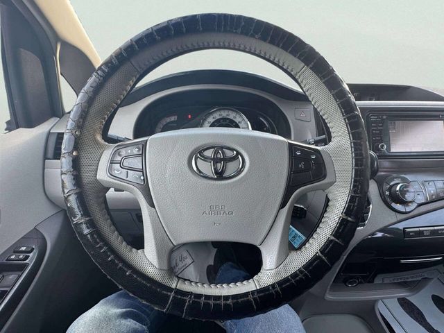 2014 Toyota Sienna 5dr 8-Passenger Van V6 SE FWD - 22952515 - 17