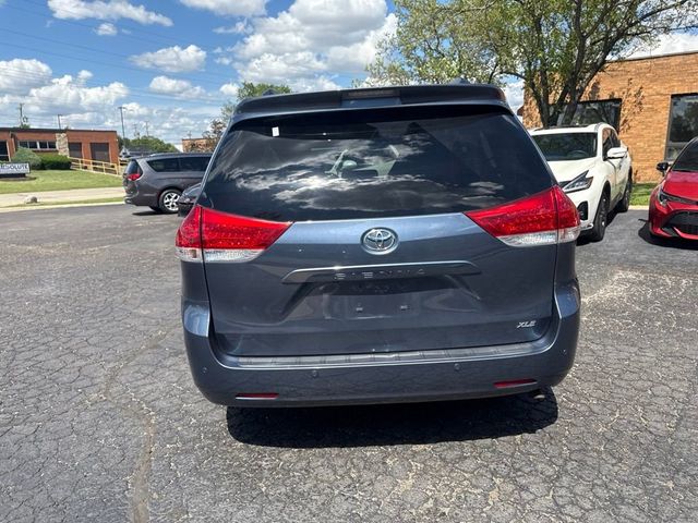 2014 Toyota Sienna 5dr 8-Passenger Van V6 XLE FWD - 23041779 - 5