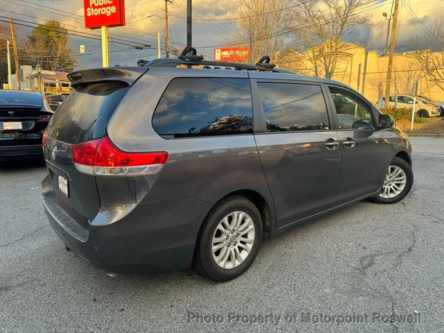 2014 Toyota Sienna 5dr 8-Passenger Van V6 XLE FWD - 22718997 - 2