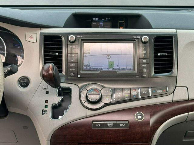 2014 Toyota Sienna 5dr 8-Passenger Van V6 XLE FWD - 23040004 - 12