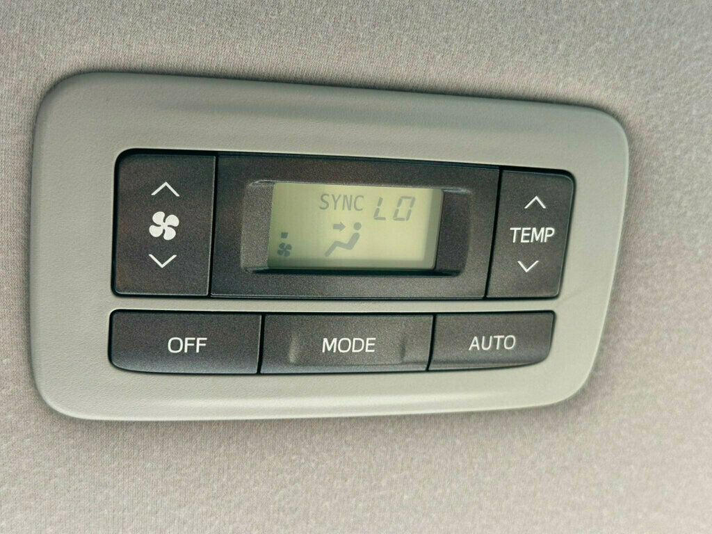 2014 Toyota Sienna 5dr 8-Passenger Van V6 XLE FWD - 23040004 - 26