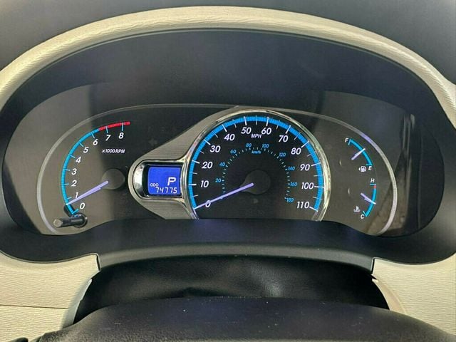 2014 Toyota Sienna 5dr 8-Passenger Van V6 XLE FWD - 23040004 - 30