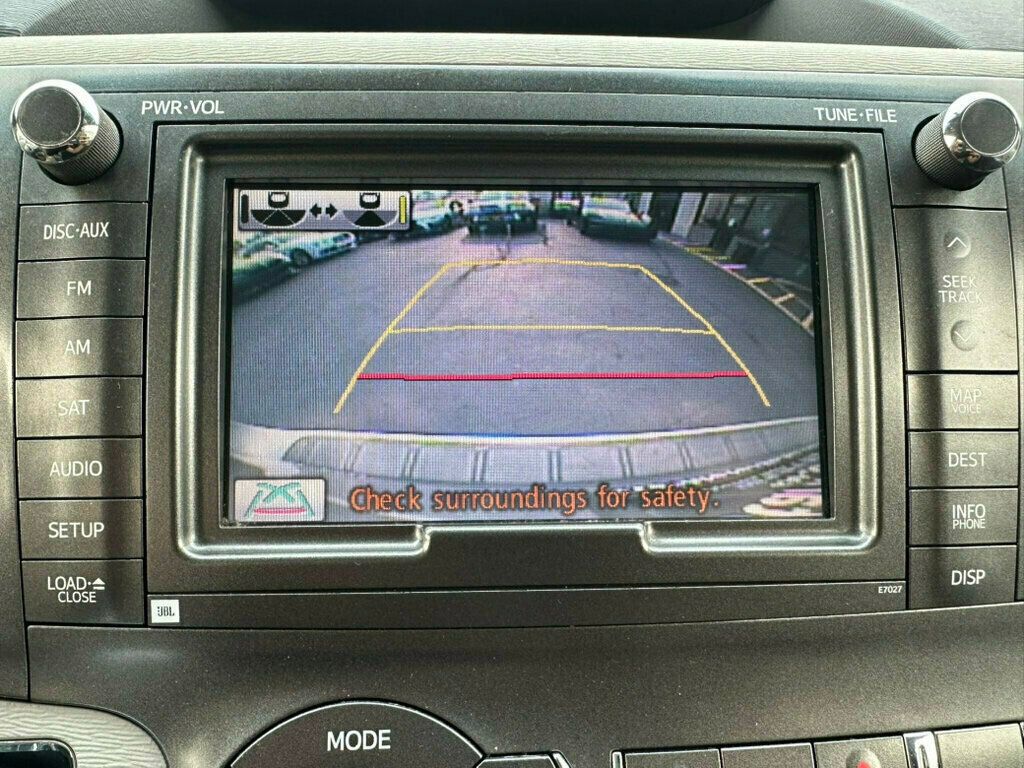 2014 Toyota Sienna 5dr 8-Passenger Van V6 XLE FWD - 23040004 - 5