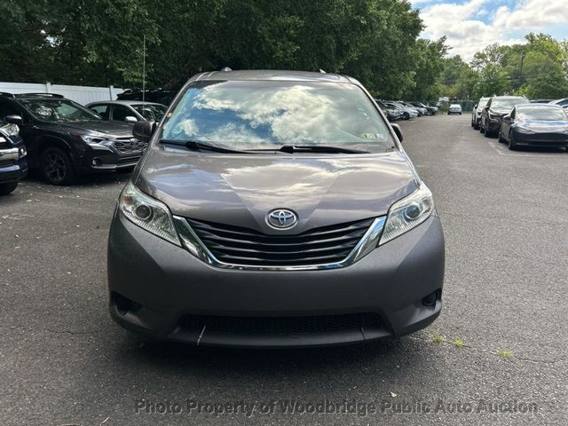 2014 Toyota Sienna LE - 23054729 - 1