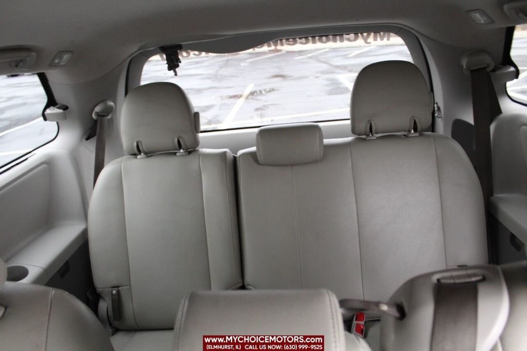 2014 Toyota Sienna LE 7 Passenger Auto Access Seat 4dr Mini Van - 22256733 - 12
