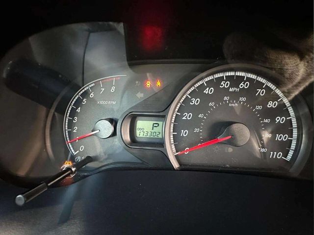 2014 Toyota Sienna LE 8 Passenger 4dr Mini Van - 22937886 - 19