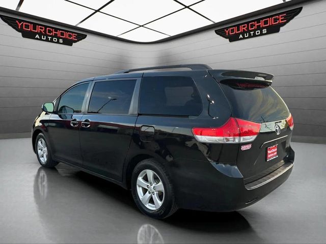 2014 Toyota Sienna LE 8 Passenger 4dr Mini Van - 22937886 - 2