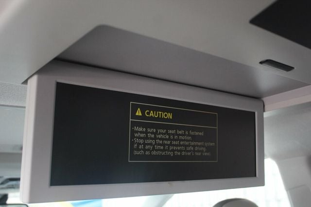 2014 Toyota Sienna ONE OWNER AWD LIMITED W/ MOONROOF, NAVIGATION, LEATHER - 22979015 - 9