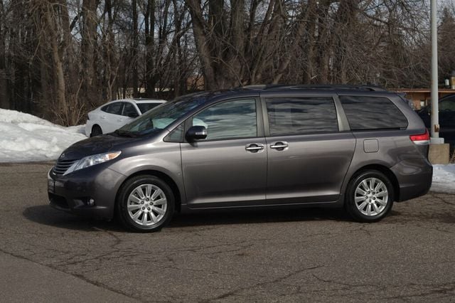 2014 Toyota Sienna ONE OWNER AWD LIMITED W/ MOONROOF, NAVIGATION, LEATHER - 22979015 - 19
