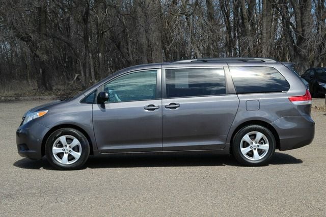 2014 Toyota Sienna ONE OWNER LE  - 22986061 - 18