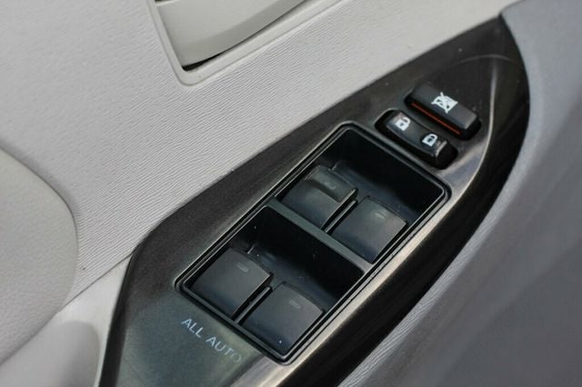 2014 Toyota Sienna ONE OWNER LE  - 22986061 - 21