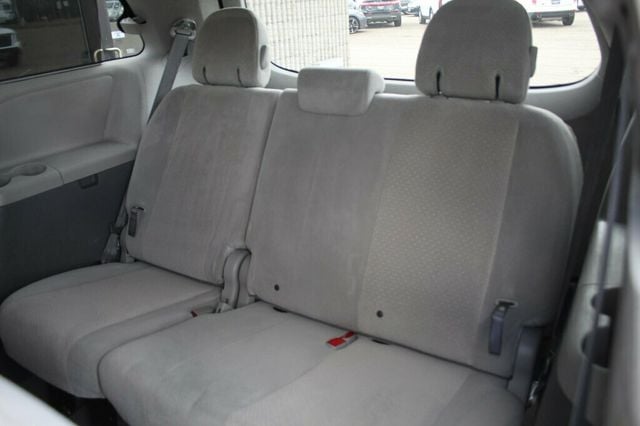 2014 Toyota Sienna ONE OWNER LE  - 22986061 - 29