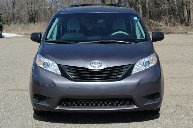 2014 Toyota Sienna ONE OWNER LE  - 22986061 - 3