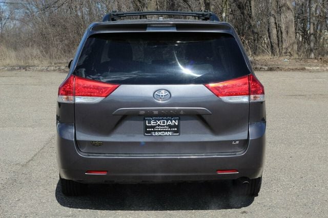 2014 Toyota Sienna ONE OWNER LE  - 22986061 - 4