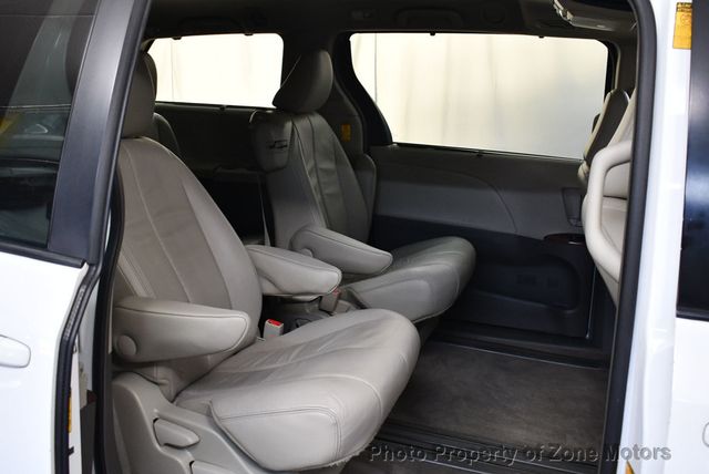 2014 Toyota Sienna XLE - 22690196 - 12