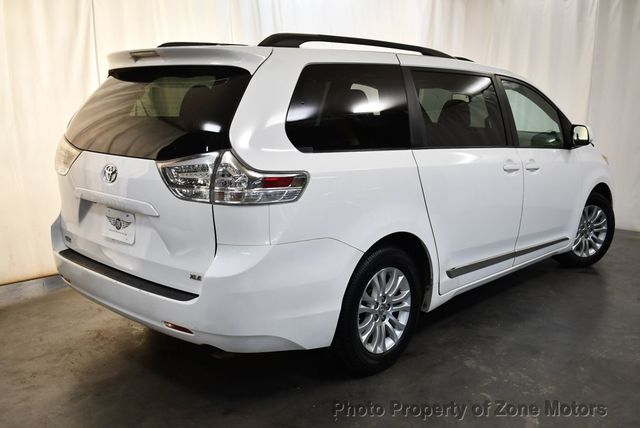 2014 Toyota Sienna XLE - 22690196 - 23