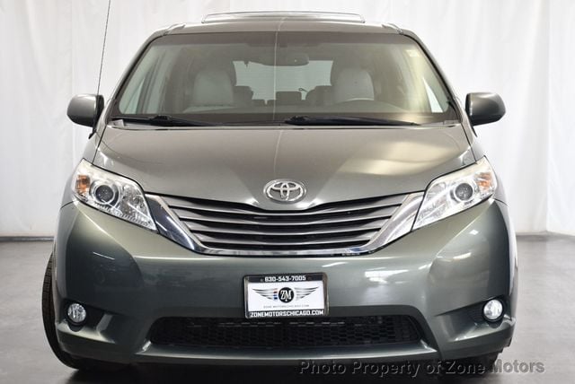 2014 Toyota Sienna XLE - 22998716 - 3