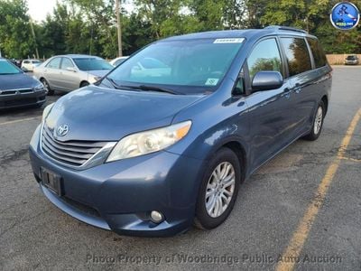 2014 Toyota Sienna