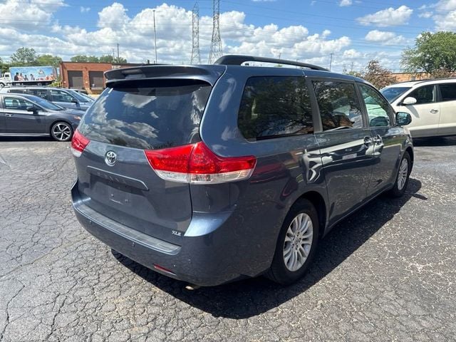 2014 Toyota Sienna XLE - 23041779 - 6