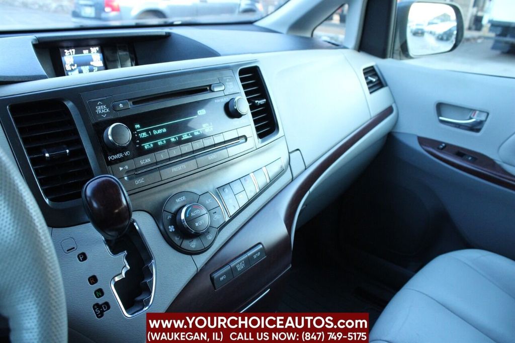 2014 Toyota Sienna XLE 7 Passenger Auto Access Seat 4dr Mini Van - 22213635 - 32