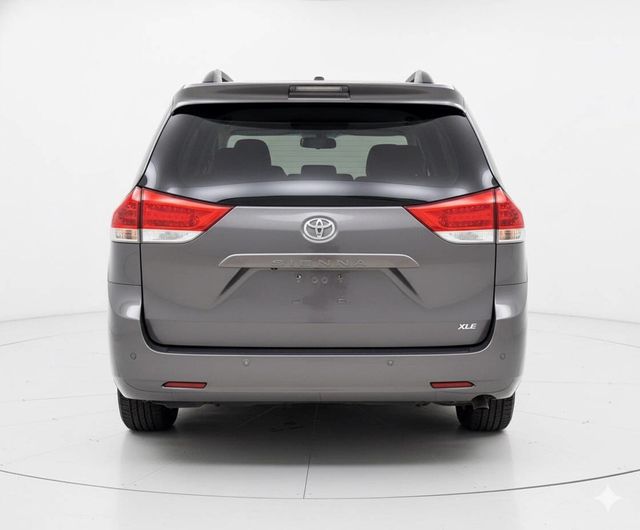 2014 Toyota Sienna XLE 7 Passenger Auto Access Seat 4dr Mini Van - 22947280 - 4