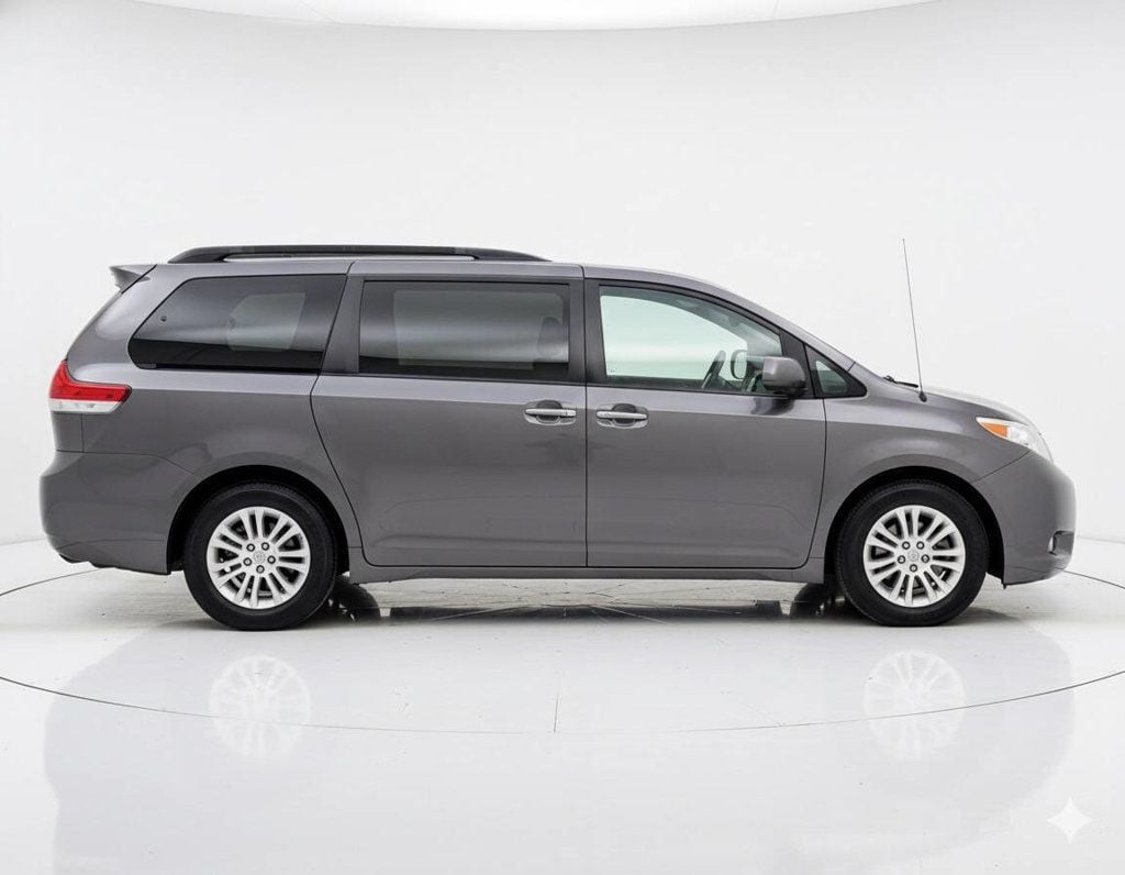 2014 Toyota Sienna XLE 7 Passenger Auto Access Seat 4dr Mini Van - 22947280 - 6
