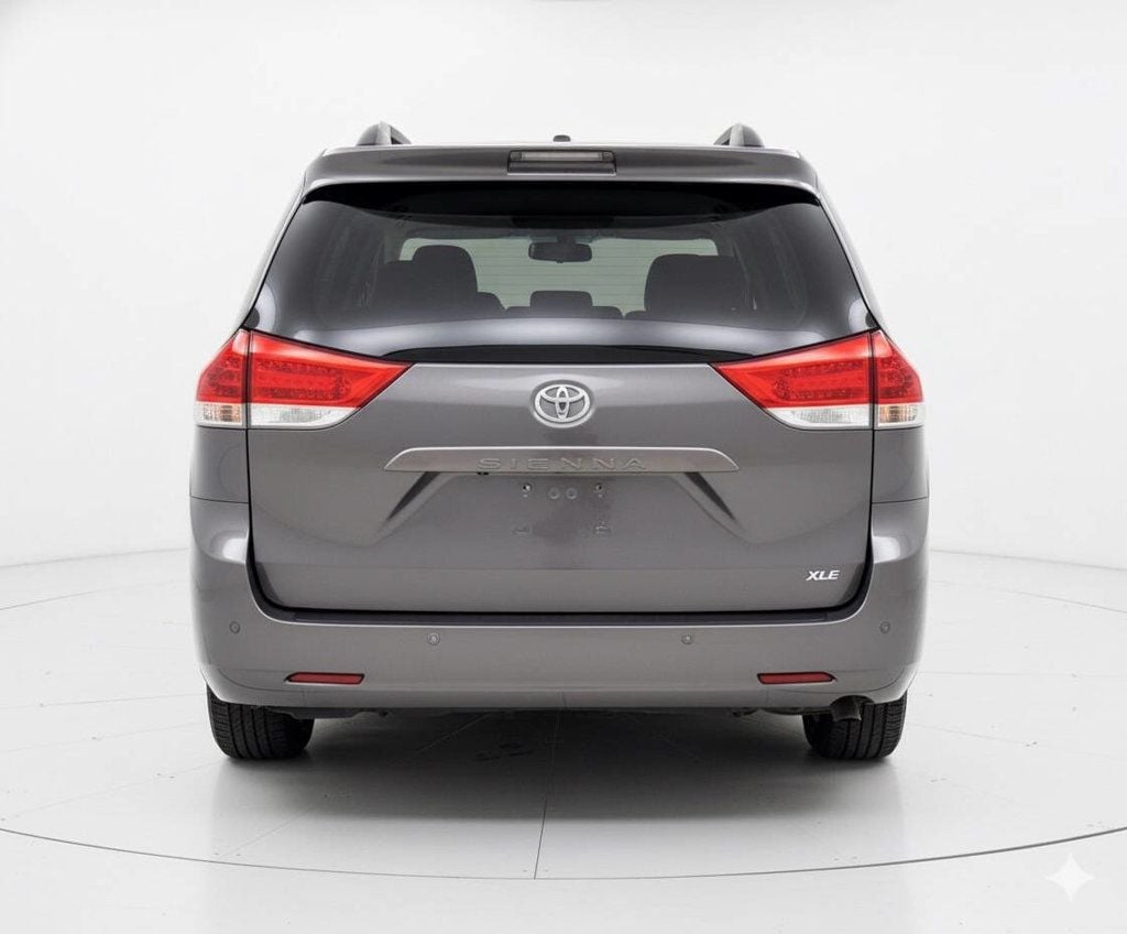 2014 Toyota Sienna XLE 7 Passenger Auto Access Seat 4dr Mini Van - 22947280 - 4