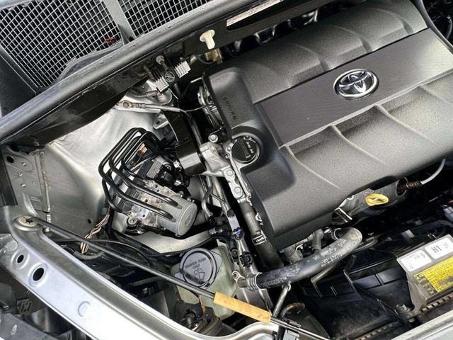 2014 Toyota Sienna XLE 8 Passenger 4dr Mini Van - 22947852 - 33