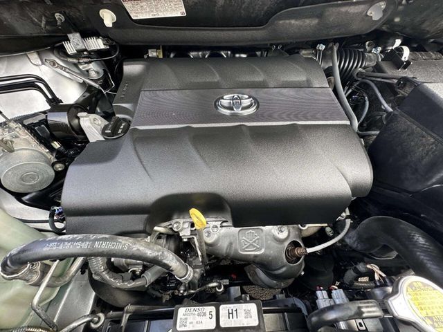2014 Toyota Sienna XLE 8 Passenger 4dr Mini Van - 22947852 - 34